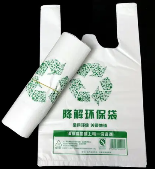 减轻"白色污染",青岛这家企业的生物可降解塑料易降解无污染
